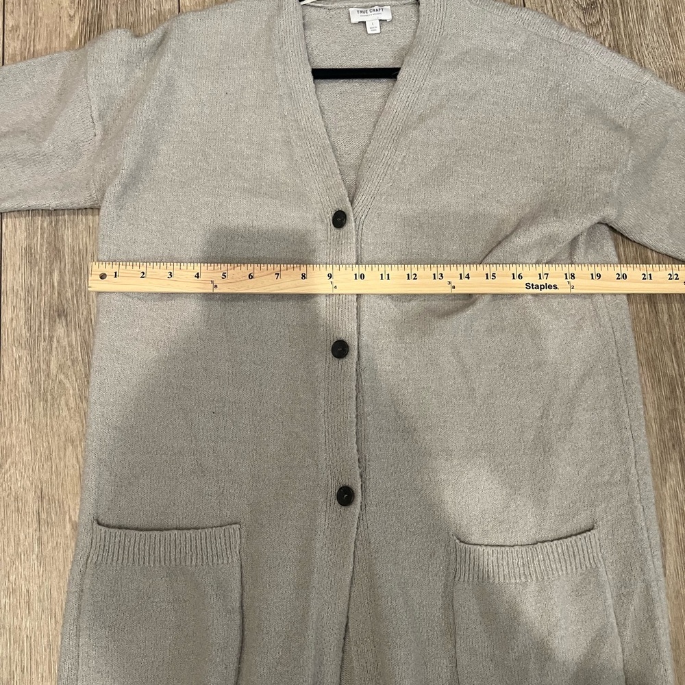 True Craft Large Gray Knit Cardigan Sweater - Picture 9 of 10